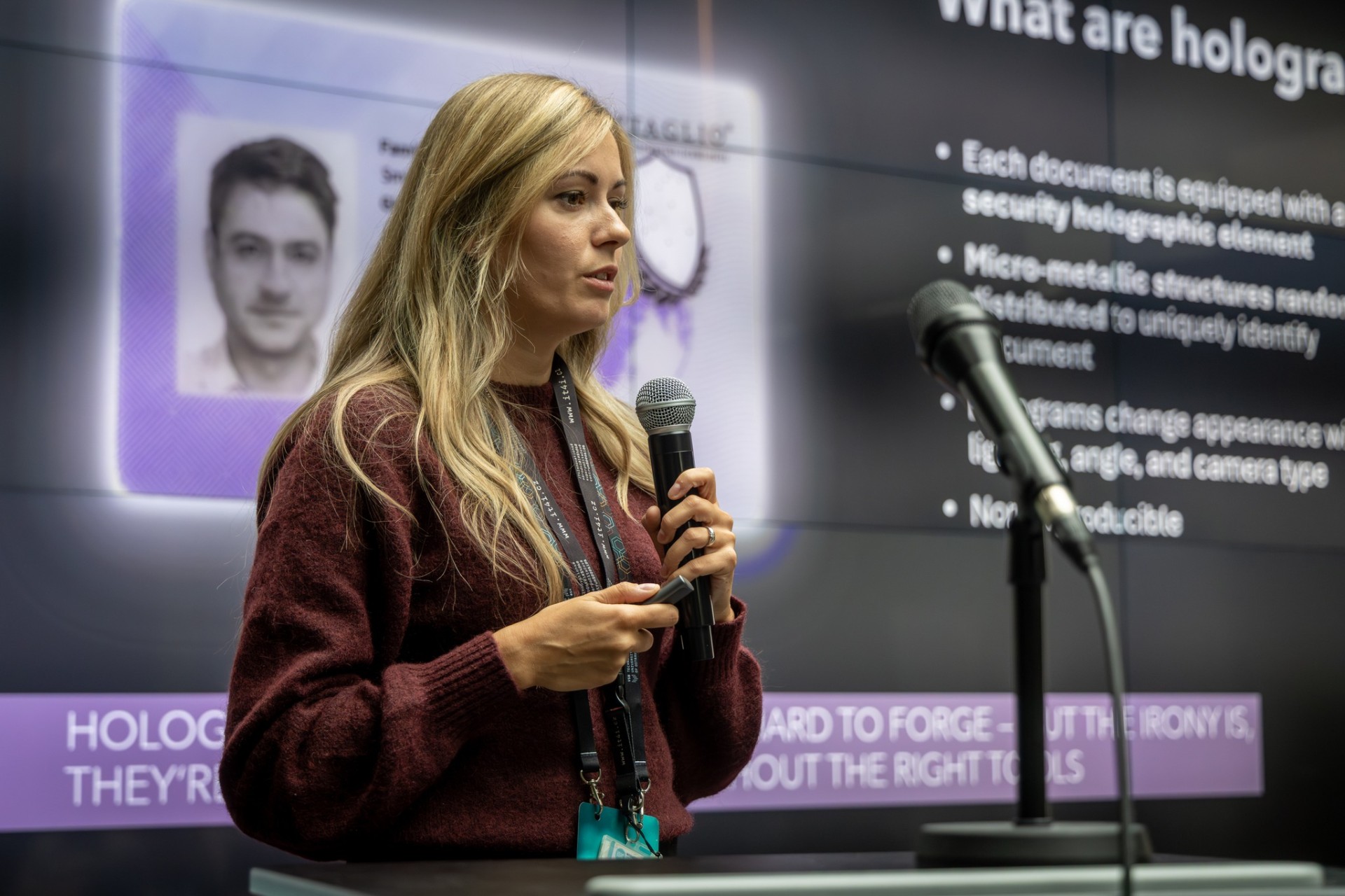 Petra mluví o holografických bezpečnostních prvcích